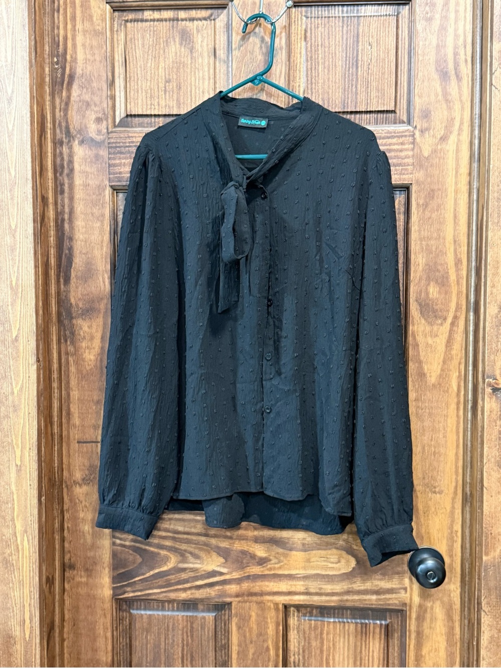 Black Textured Tie-Neck Blouse size 2x